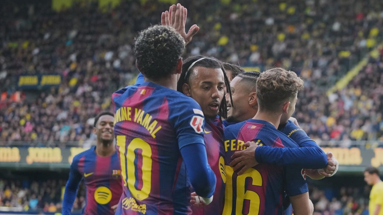 Rapor Tengah Musim Barcelona: Pahlawan Baru dan Nama yang Meredup