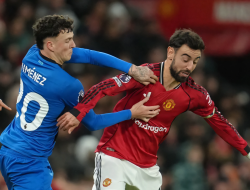 Bruno Fernandes Angkat Bicara soal Loyalitas, Terpengaruh Sosok Totti di Masa Sulit Man United