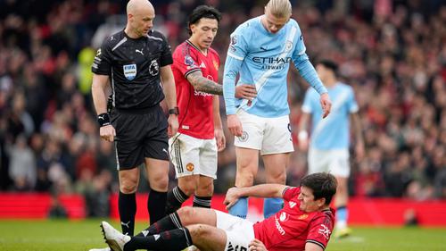 Roy Keane vs Paul Scholes: Dua Ikon Manchester United Berseberangan Soal Lisandro Martinez