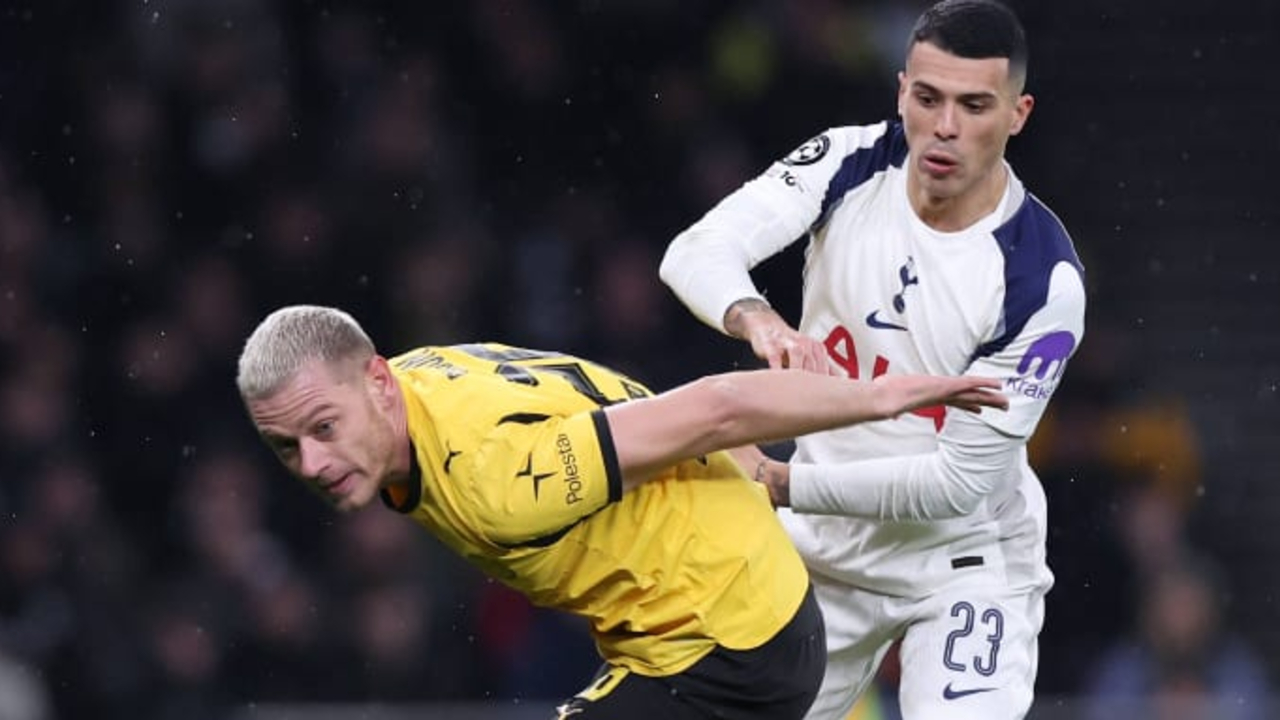 Tumbang dari Tottenham, Ryerson Kritik Performa Dortmund di Paruh Awal