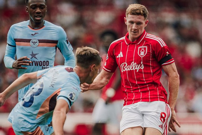 Setelah Semenyo, Manchester City Berpotensi Sikut MU dalam Perburuan Elliot Anderson