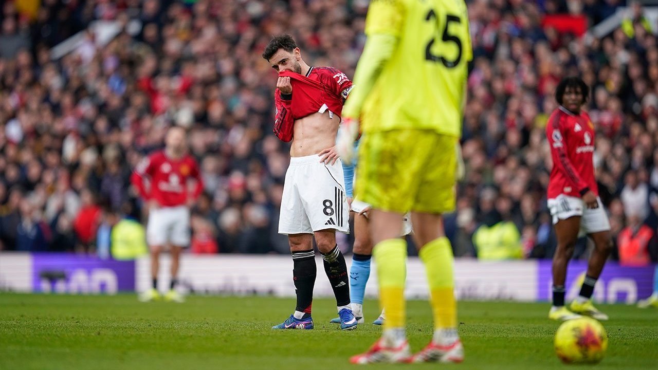 Masterclass Bruno Fernandes di Derby Manchester