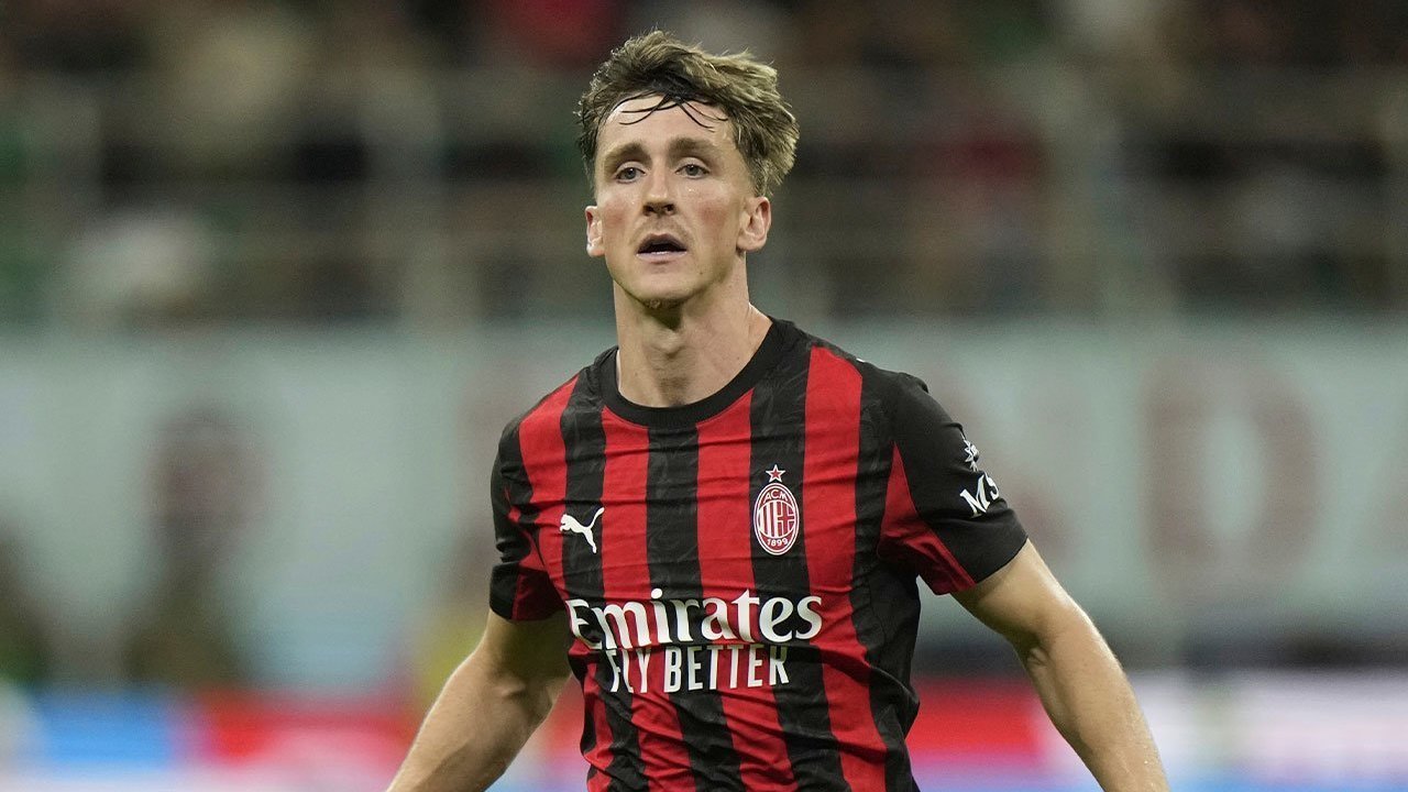 AC Milan Incar Pelapis Saelemaekers, Eks Bek Arsenal Jadi Kandidat