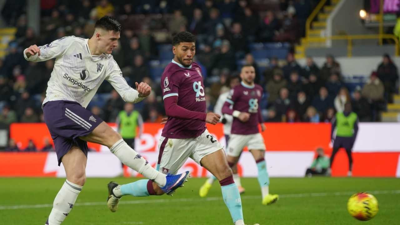 Dua Gol Benjamin Sesko Jadi Titik Terang Manchester United di Tengah Hasil Imbang