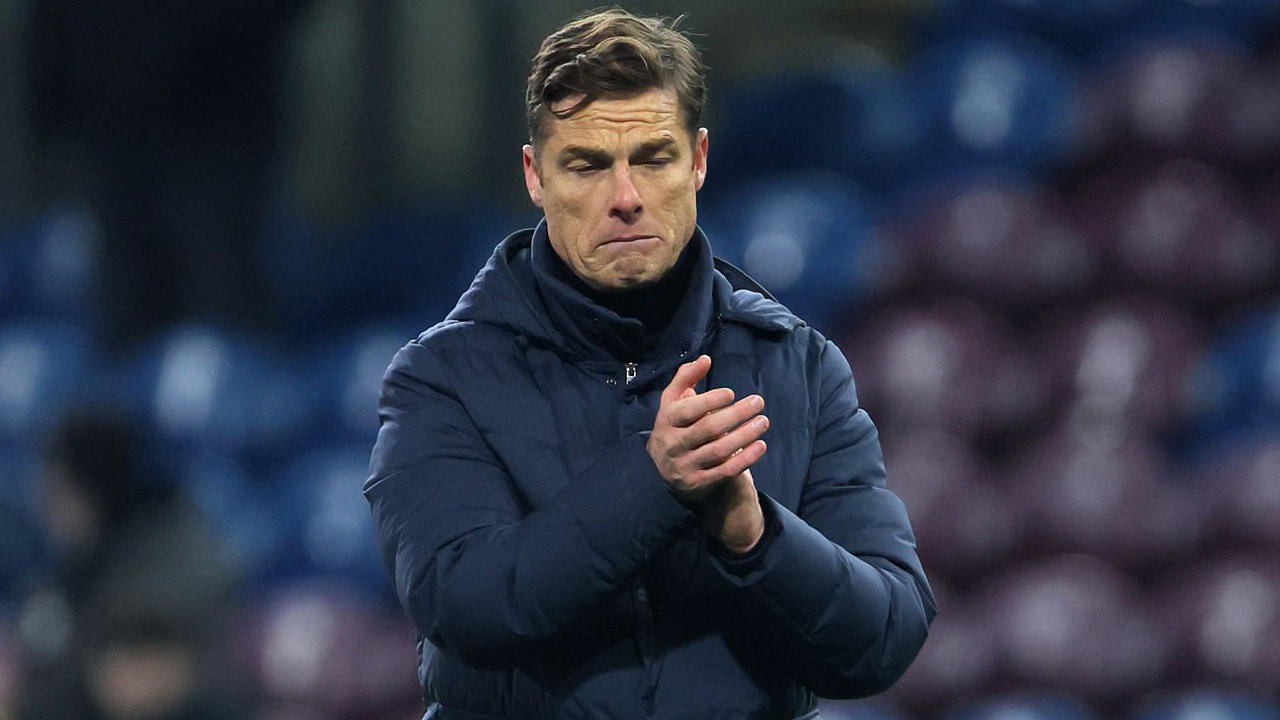 Meski Burnley Terpuruk, Scott Parker Tetap Yakin Bisa Menyulitkan Brighton