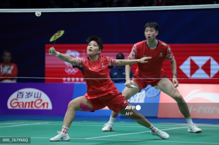 Huang Dong Ping, Ganda Campuran China, Bertahan di Puncak Sementara Rekan Seangkatan Mulai Pensiun