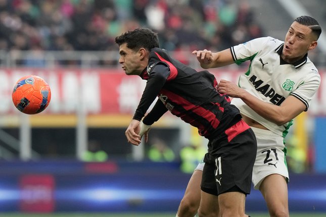 Jay Idzes Dapat Pujian Usai Antarkan Sassuolo Imbangi Bologna di Liga Italia