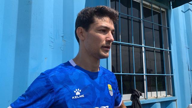 BRI Super League: Main di Ramadan dan Latihan Hingga Malam, Barba Tegaskan Persib Tetap Fokus Hadapi Persita
