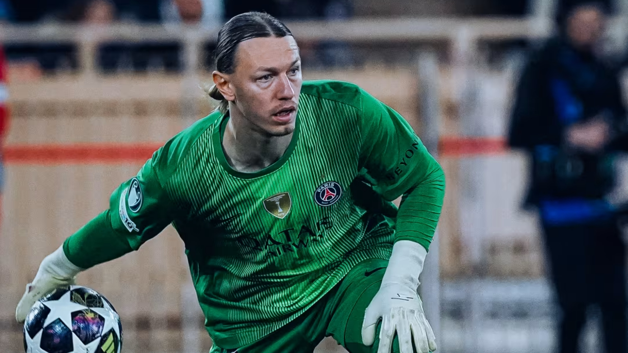 PSG Bangkit Dramatis di Kandang Monaco, Safonov Puji Mentalitas Tim