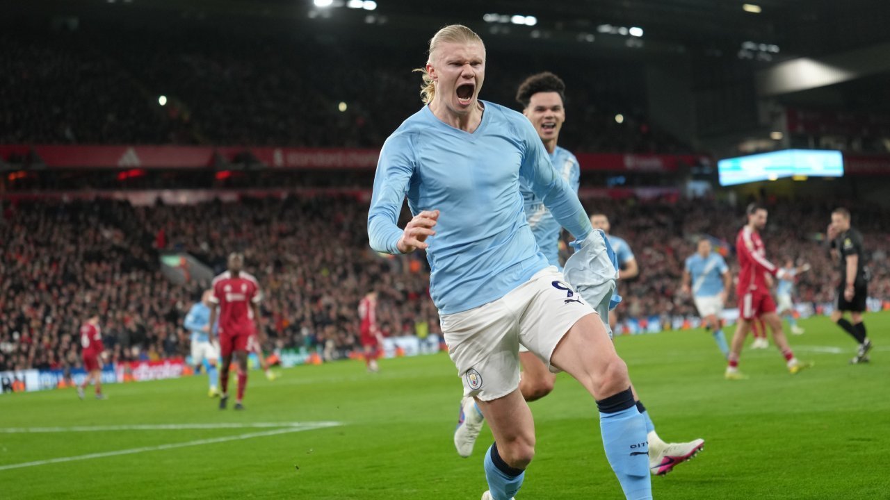 Erling Haaland Dinobatkan Man of the Match Liverpool vs Manchester City
