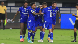 Persib Tundukkan Madura United 5-0 di BRI Super League, Umuh Muchtar Ingatkan Waspada