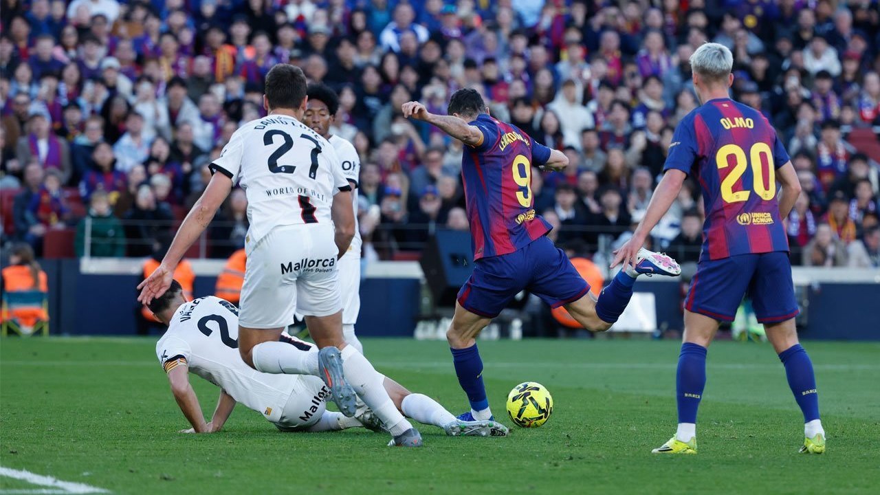 Ketajaman Lewandowski, Konsistensi Rashford, dan Semangat Kolektif Barcelona