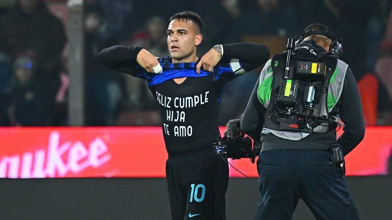 Hasil Cremonese vs Inter Milan: Emil Audero Terkena Flare, Nerazzurri Menang Nyaman di Giovanni Zini