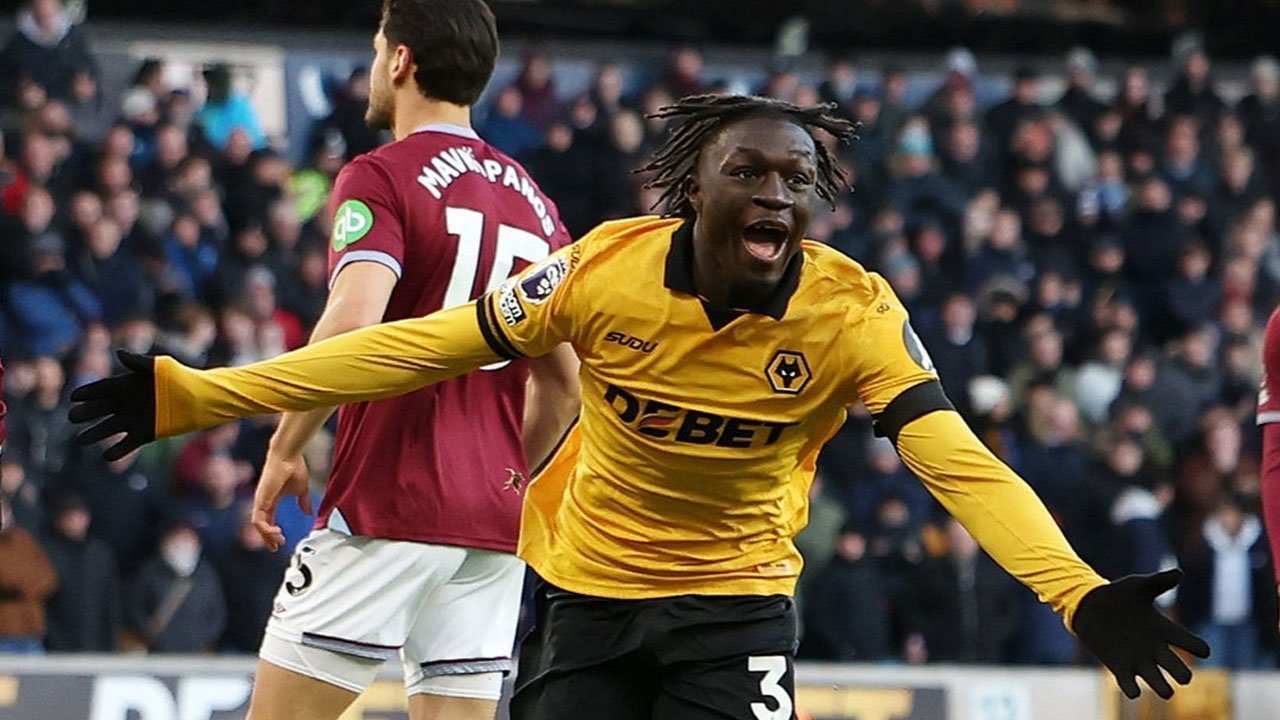 Liverpool Ikut Bersaing dengan MU untuk Rekrut Bintang Muda Wolverhampton