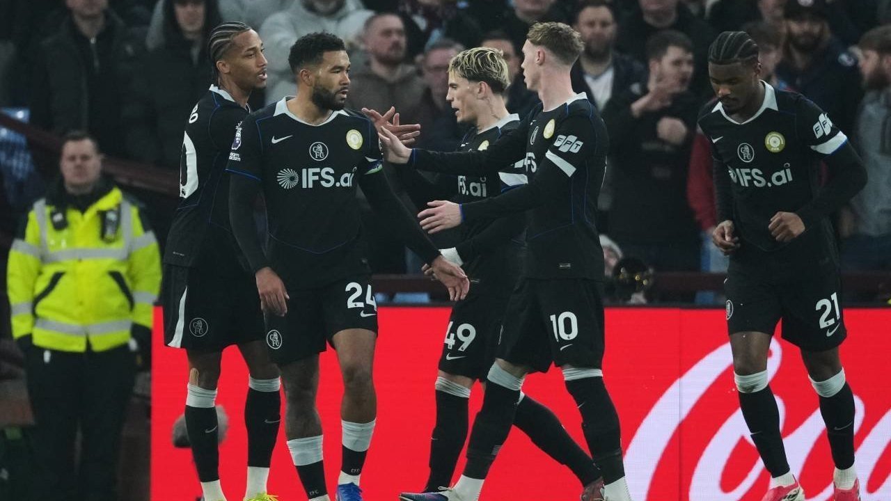 Chelsea Menang Telak 4-1 atas Aston Villa, Hattrick Joao Pedro Jadi Pembeda