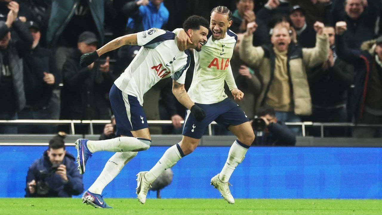 Krisis Tottenham Memuncak, Klub London Utara Bisa Terancam Degradasi